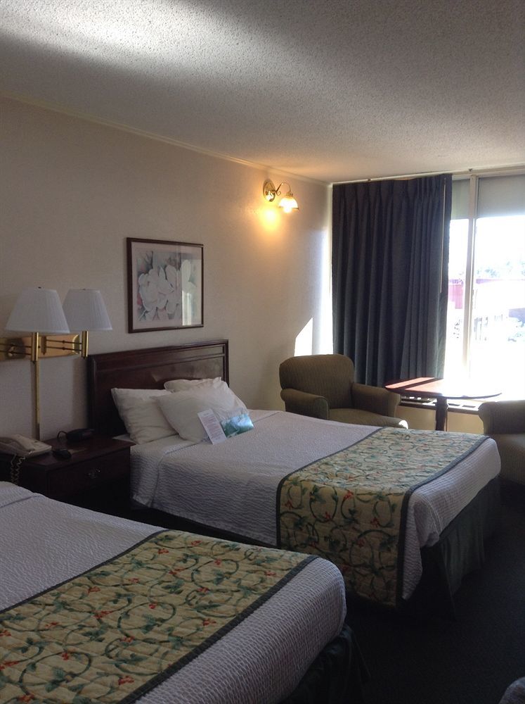 Astoria Hotel Danville North Buitenkant foto